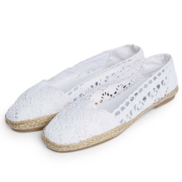 Shoes - (XL 9/10) White Crochet Espadrilles Shoes